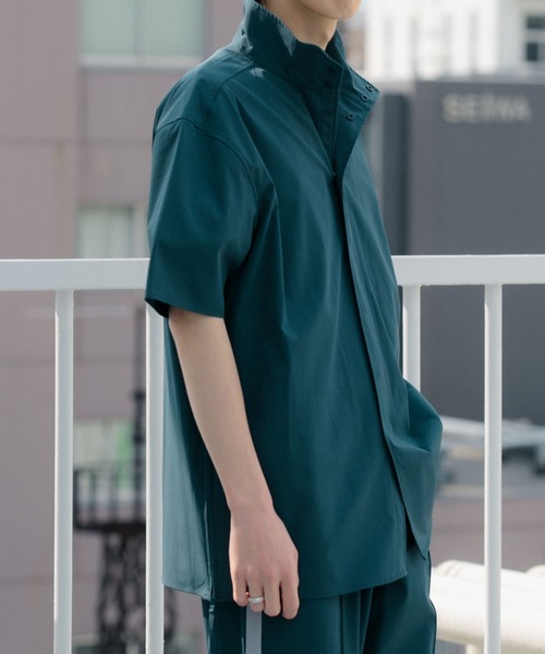 Uiscel（ユイセル）の「Uiscel　4wayストレッチサイドジップルーズシャツ（シャツ/ブラウス・メンズ・ブラック/ブルー・MEDIUM/LARGE）」の17枚目の写真