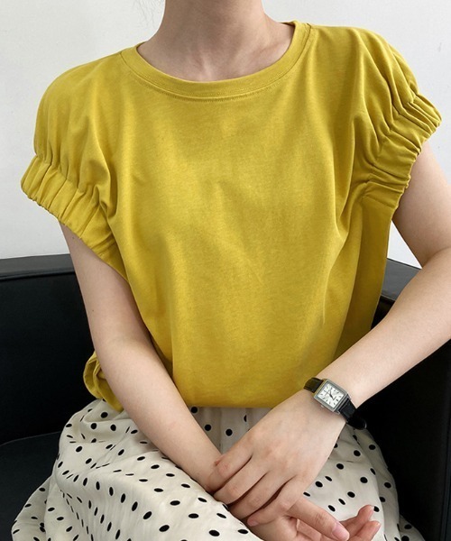 COCOMOMO(ココモモ)の「ギャザースリーブTシャツ コットン100%(Tシャツ/カットソー・レディース・ブラック/ホワイト/グリーン/イエロー・M/L/XL)」の11枚目の写真