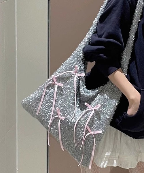 Chick（チック）の「リボン付きラメショルダーバック（トートバッグ・レディース・シルバー・FREE）」の3枚目の写真