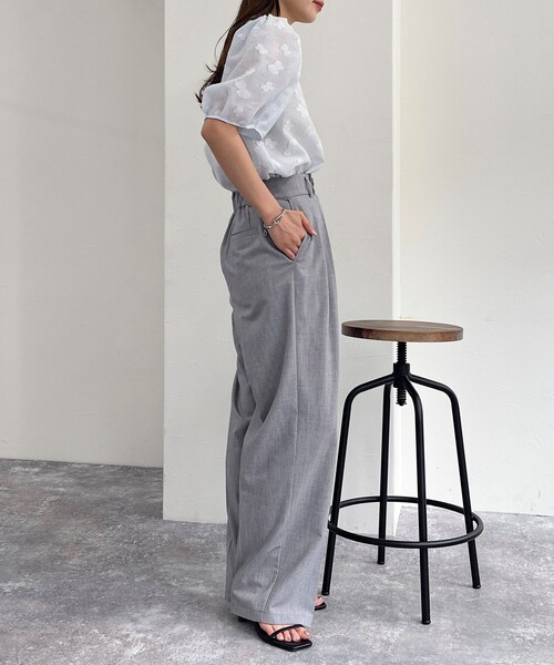 fredy emue（フレディエミュ）の「シアージャガード5分袖ブラウス（シャツ/ブラウス・レディース・グレー/サックスブルー/アイボリー・38）」の13枚目の写真