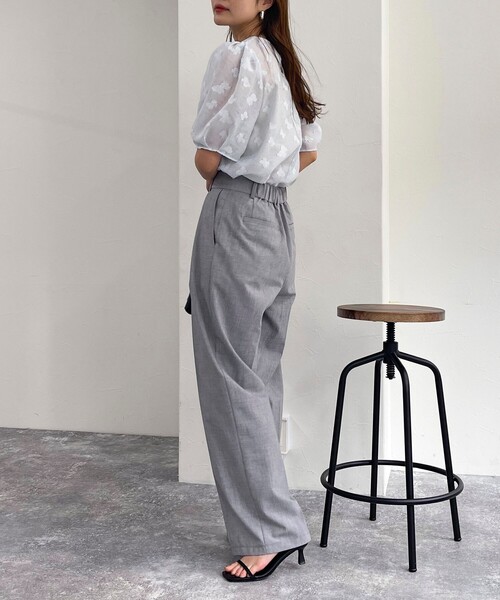 fredy emue（フレディエミュ）の「シアージャガード5分袖ブラウス（シャツ/ブラウス・レディース・グレー/サックスブルー/アイボリー・38）」の14枚目の写真