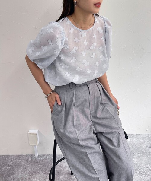 fredy emue（フレディエミュ）の「シアージャガード5分袖ブラウス（シャツ/ブラウス・レディース・グレー/サックスブルー/アイボリー・38）」の16枚目の写真