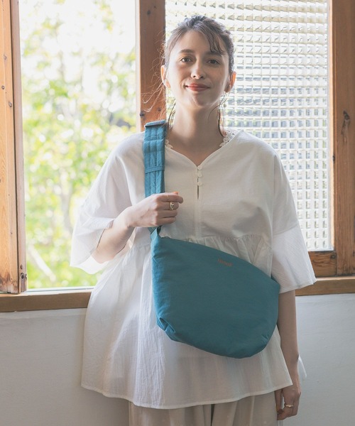 studio CLIP（スタディオクリップ）の「ナイロンワンマイルショルダー（ショルダーバッグ・レディース・ブラック/ベージュ/アイボリー/ブルー・FREE）」の12枚目の写真