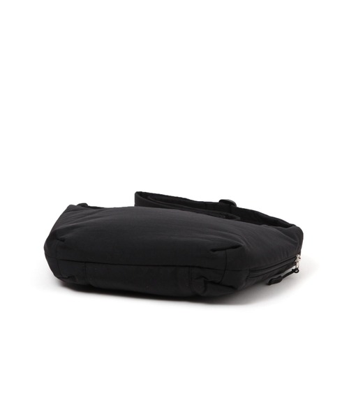 studio CLIP（スタディオクリップ）の「ナイロンワンマイルショルダー（ショルダーバッグ・レディース・ブラック/ベージュ/アイボリー/ブルー・FREE）」の6枚目の写真