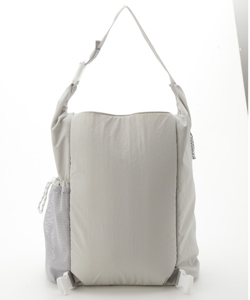 emmi（エミ）の「撥水マルチパーパスバックパック（バックパック/リュック・レディース・ホワイト/ブラック/ライトグレー・FREE）」の6枚目の写真