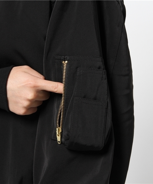 Omekashi（オメカシ）の「【Omekashi】HLリバーシブルブルゾン（ブルゾン・レディース・ブラック/ブルー・ﾌﾘ-）」の9枚目の写真