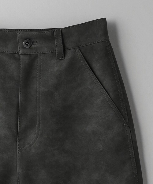 BEAUTY&YOUTH UNITED ARROWS(ビューティーアンドユースユナイテッドアローズ)の「レザーライク ハーフパンツ(その他パンツ・レディース・ブラック/ダークグレー・S/M)」の17枚目の写真
