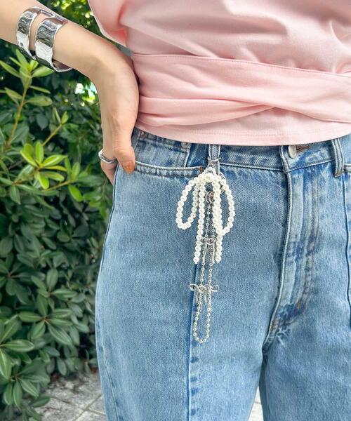 SMELLY(スメリー)の「リボンスニーカーデコチャーム(シューケア用品・レディース・シルバー/アイボリー・-)」の15枚目の写真