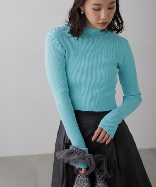 FREE'S MART(フリーズマート)の「◆〈洗える〉マシンウォッシャブルハイネックショート丈ニット(ニット/セーター・レディース・ブラック/グレー/ブルー/ホワイト・FREE)」の1枚目の写真