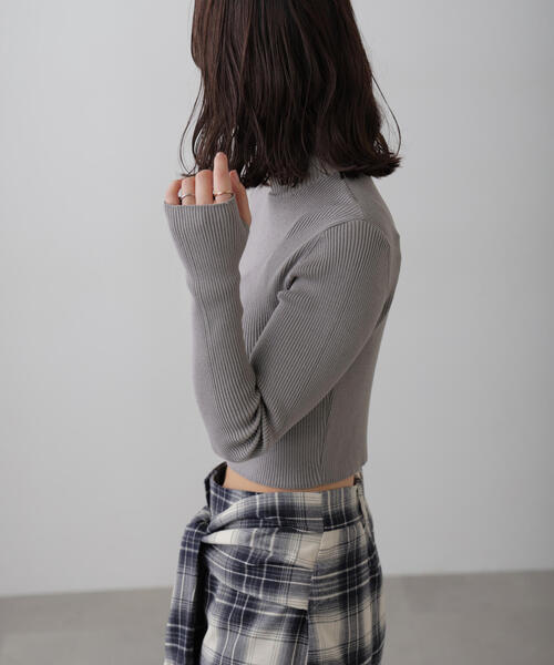 FREE'S MART(フリーズマート)の「◆〈洗える〉マシンウォッシャブルハイネックショート丈ニット(ニット/セーター・レディース・ブラック/グレー/ブルー/ホワイト・FREE)」の16枚目の写真