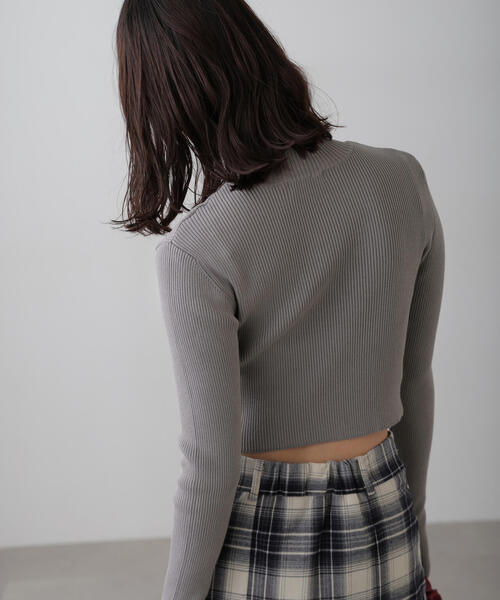 FREE'S MART(フリーズマート)の「◆〈洗える〉マシンウォッシャブルハイネックショート丈ニット(ニット/セーター・レディース・ブラック/グレー/ブルー/ホワイト・FREE)」の17枚目の写真