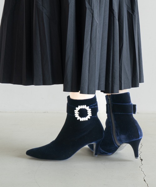 Launa lea(ラウナレア)の「7cmポインテッドトウビジューショートブーツ(0581)(ブーツ・レディース・ブラック/ネイビー/グレー系その他・LL/L/M/S)」の10枚目の写真