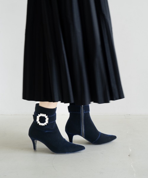 Launa lea(ラウナレア)の「7cmポインテッドトウビジューショートブーツ(0581)(ブーツ・レディース・ブラック/ネイビー/グレー系その他・LL/L/M/S)」の15枚目の写真