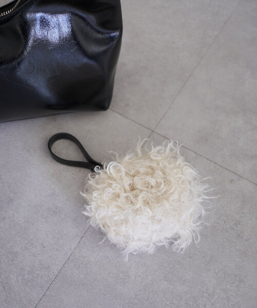 loti（ロティ）の「loti ファーポーチ付きホーボーBAG（トートバッグ・レディース・ボルドー/ブラウン/シルバー/ブラック・ONE SIZE）」の16枚目の写真