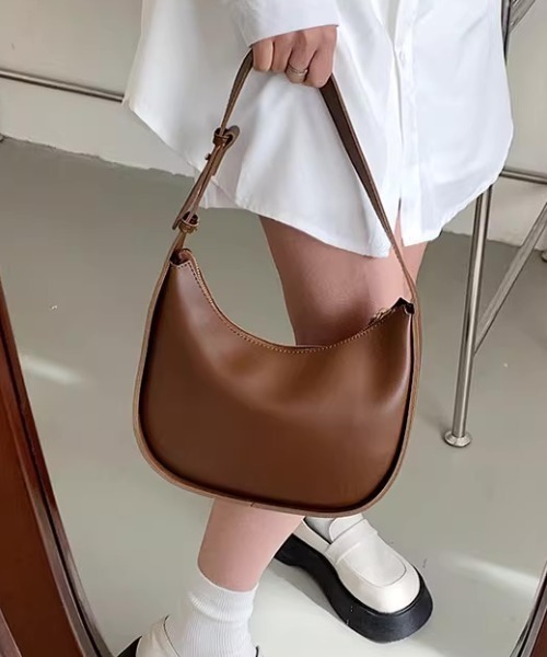 Teem Store(チームストア)の「ハーフムーン2WAYミニバッグ(ショルダーバッグ・レディース・ブラウン/ブラック・F)」の12枚目の写真