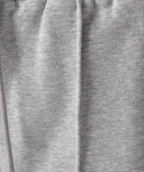 FOREVER 21（フォーエバー トゥエンティーワン）の「【2025SS】スプレー加工スウェットフレアパンツ（スウェットパンツ・レディース・グレー/ブラック・SMALL/MEDIUM）」の3枚目の写真