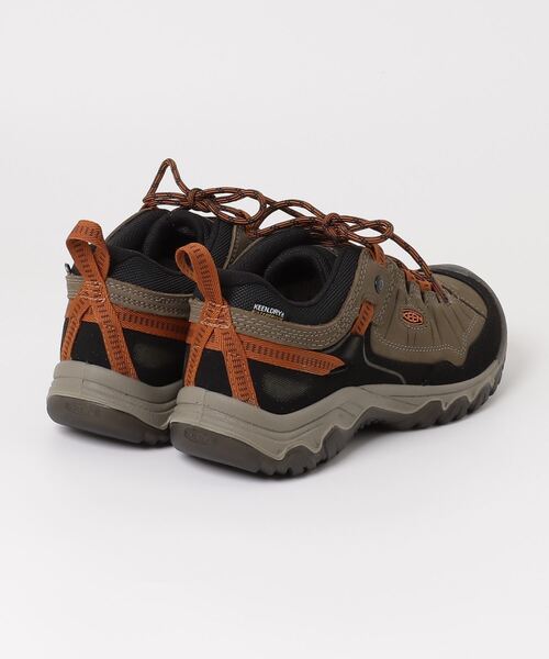KEEN(キーン)の「TARGHEE IV WP / ターギー フォー ウォータープルーフ / メンズ 登山靴 防水(ブーツ・メンズ・ブラウン・26.5cm/27cm/27.5cm/28cm/26cm/25.5cm/25cm/28.5cm/29cm/30cm)」の2枚目の写真
