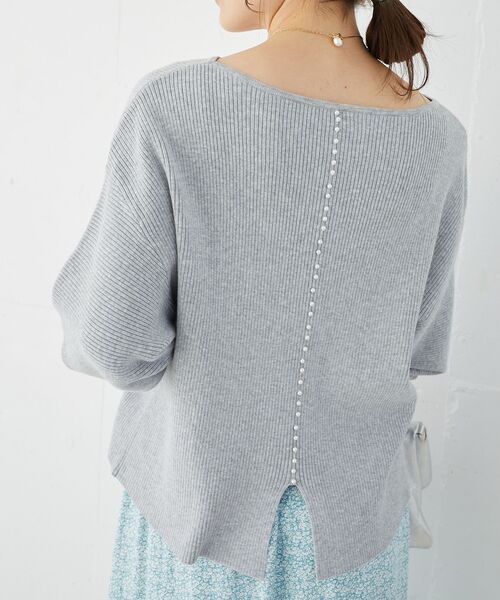 le.coeur blanc（ルクールブラン）の「バックパールリブニット（ニット/セーター・レディース・ブラック/ブルー/オフホワイト/グレー・38）」の3枚目の写真