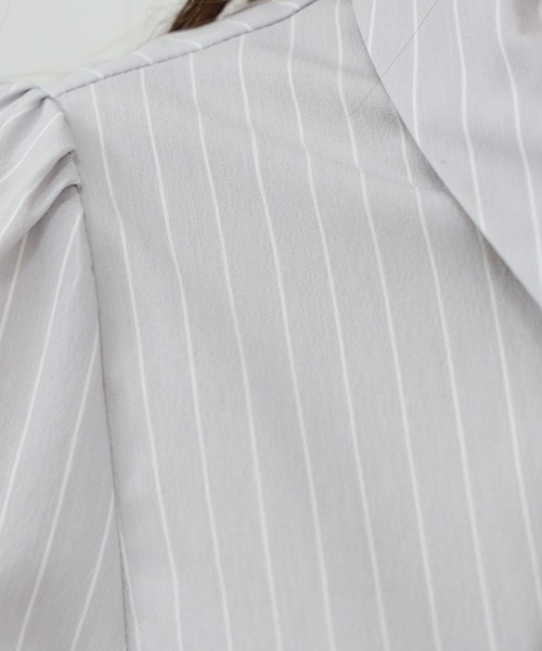 ASTORIA ODIER（アストリアオディール）の「とろみフリルストライプブラウス（シャツ/ブラウス・レディース・サックスブルー/ライトグレー・SMALL/MEDIUM/LARGE）」の18枚目の写真