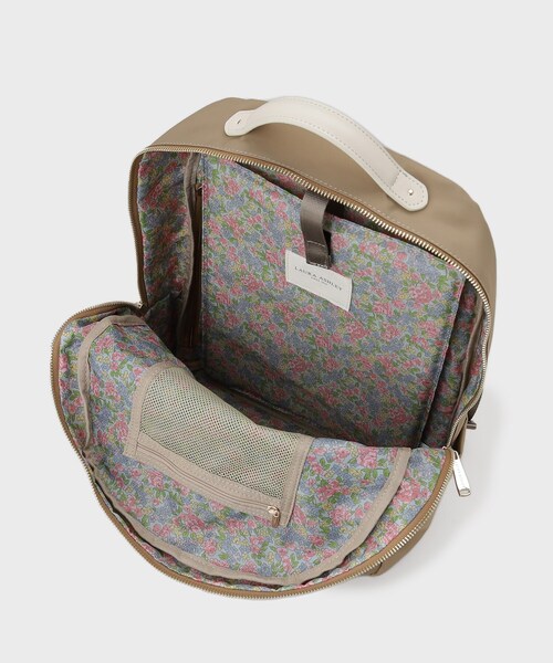 LAURA ASHLEY(ローラアシュレイ)の「【4L収納/クッションポケット/ポーチ付き】多機能バックパック(バックパック/リュック・レディース・ベージュ/ブラック/グレー・00)」の15枚目の写真