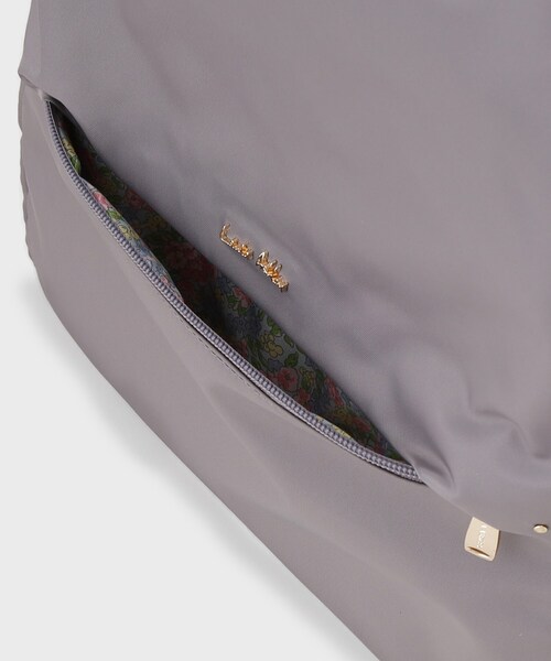 LAURA ASHLEY(ローラアシュレイ)の「【4L収納/クッションポケット/ポーチ付き】多機能バックパック(バックパック/リュック・レディース・ベージュ/ブラック/グレー・00)」の20枚目の写真