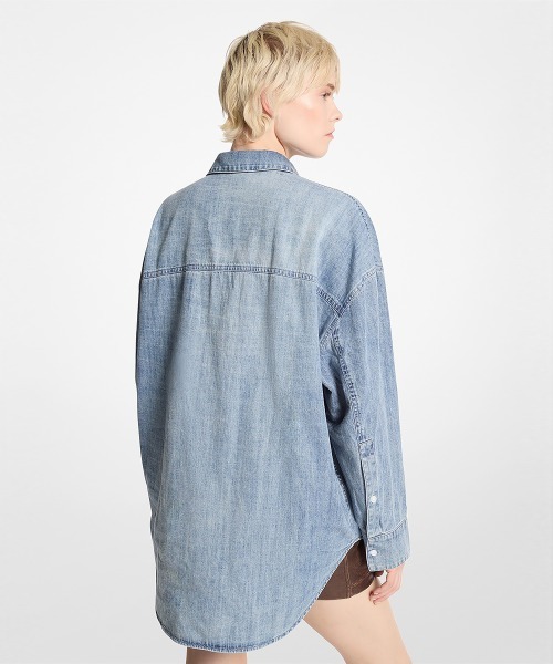 MICHAEL KORS(マイケルコース)の「ユニセックス シャンブレー シャツ(シャツ/ブラウス・レディース・ブルー系・L/M/S/XL/XS)」の4枚目の写真