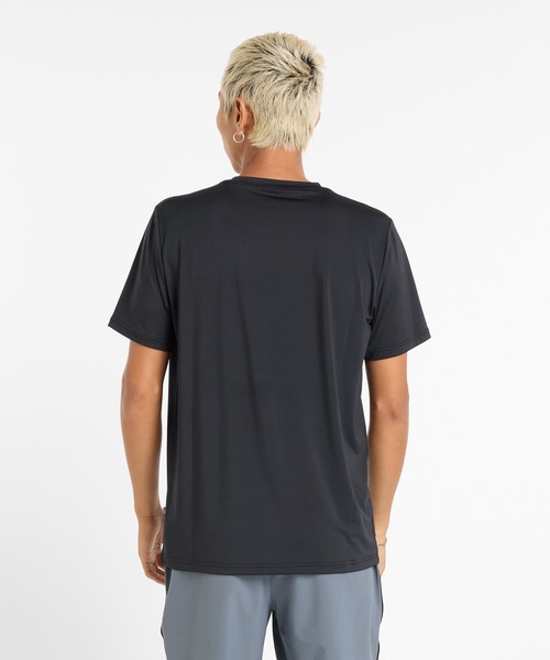 NEW BALANCE(ニューバランス)の「Flying NB パフォーマンスショートスリーブTシャツ(Tシャツ/カットソー・メンズ・パープル/ブラック/グレー・SMALL/XX-LARGE/X-LARGE/LARGE/MEDIUM)」の11枚目の写真