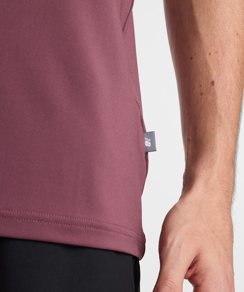 NEW BALANCE(ニューバランス)の「Flying NB パフォーマンスショートスリーブTシャツ(Tシャツ/カットソー・メンズ・パープル/ブラック/グレー・SMALL/XX-LARGE/X-LARGE/LARGE/MEDIUM)」の7枚目の写真