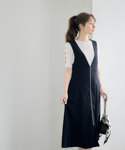 12Twelve Agenda（トゥエルブ　アジェンダ）の「ボートネックスカラ半袖リブニットプルオーバー（ニット/セーター・レディース・オフホワイト/チャコールグレー/ブルー・M）」の9枚目の写真