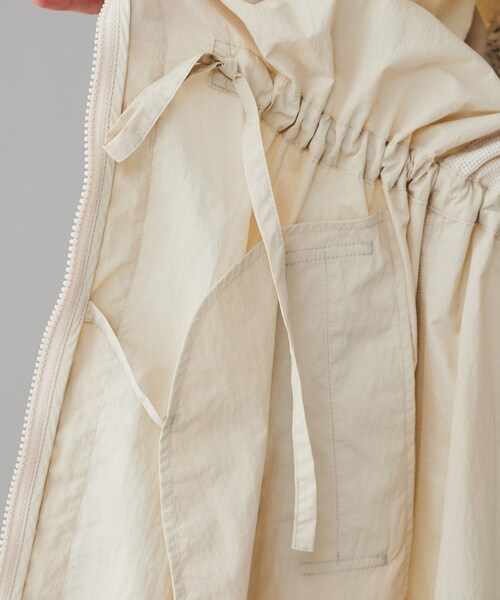 UNTITLED（アンタイトル）の「【Ca_CHIGNON】ロングウィンドブレーカー（その他アウター・レディース・アイボリー/ブラック・02）」の20枚目の写真