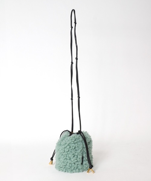 VIOLAd'ORO(ヴィオラドーロ)の「ラム風エコファーminiショルダーBAG【VIOLAd’ORO/ヴィオラドーロ】(ショルダーバッグ・レディース・ライトグリーン/グレー・フリー)」の11枚目の写真