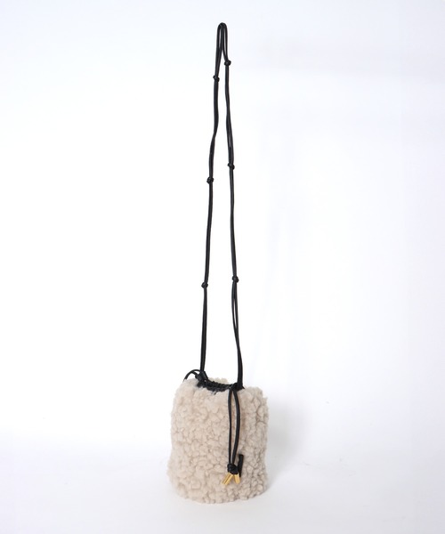 VIOLAd'ORO(ヴィオラドーロ)の「ラム風エコファーminiショルダーBAG【VIOLAd’ORO/ヴィオラドーロ】(ショルダーバッグ・レディース・ライトグリーン/グレー・フリー)」の15枚目の写真