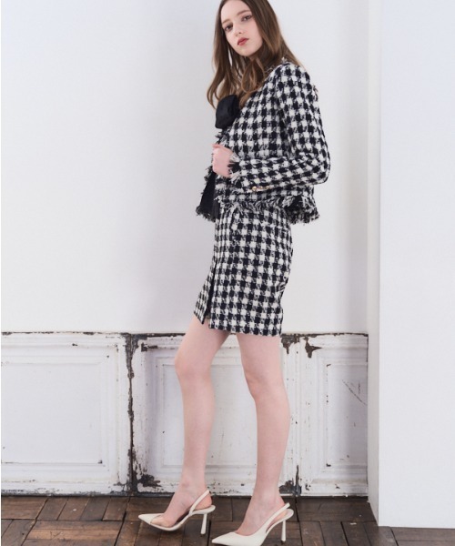 Meline M(メリンエム)の「Fringe Tweed Jacket フリンジツイードジャケット(ノーカラーコート・レディース・ブラック×ホワイト/ホワイト系その他・FREE)」の9枚目の写真