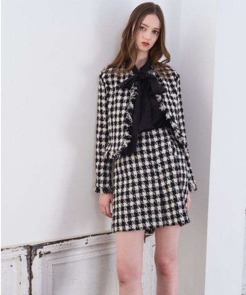 Meline M(メリンエム)の「Fringe Tweed Jacket フリンジツイードジャケット(ノーカラーコート・レディース・ブラック×ホワイト/ホワイト系その他・FREE)」の13枚目の写真