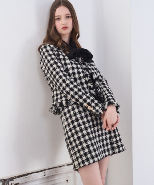 Meline M(メリンエム)の「Fringe Tweed Jacket フリンジツイードジャケット(ノーカラーコート・レディース・ブラック×ホワイト/ホワイト系その他・FREE)」の15枚目の写真