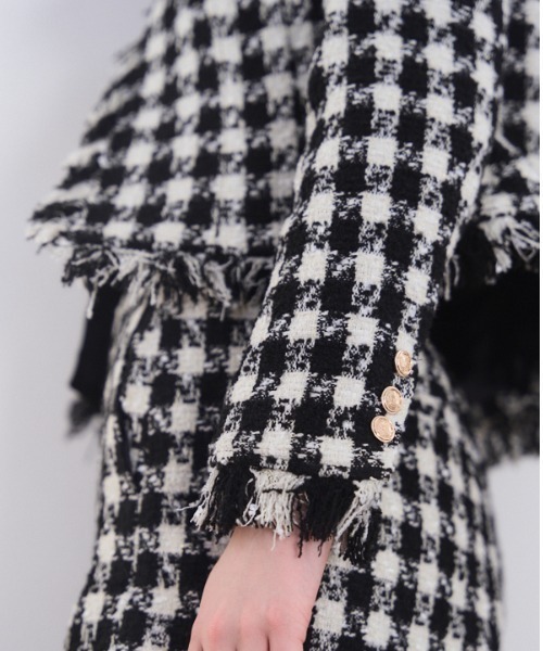 Meline M(メリンエム)の「Fringe Tweed Jacket フリンジツイードジャケット(ノーカラーコート・レディース・ブラック×ホワイト/ホワイト系その他・FREE)」の18枚目の写真