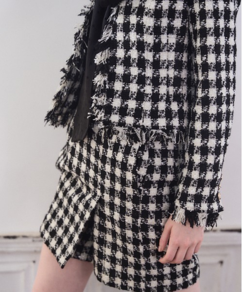 Meline M(メリンエム)の「Fringe Tweed Jacket フリンジツイードジャケット(ノーカラーコート・レディース・ブラック×ホワイト/ホワイト系その他・FREE)」の19枚目の写真