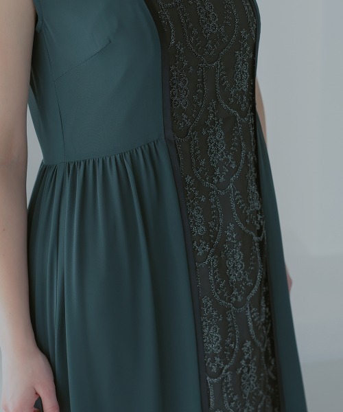 Callarus(カラルス)の「フロント刺繍切替デザインワンピースドレス〔Callarus〕(ドレス・レディース・グリーン系/ブラック・S/L/LL/M)」の14枚目の写真