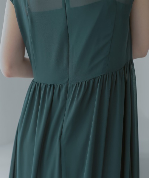 Callarus(カラルス)の「フロント刺繍切替デザインワンピースドレス〔Callarus〕(ドレス・レディース・グリーン系/ブラック・S/L/LL/M)」の15枚目の写真