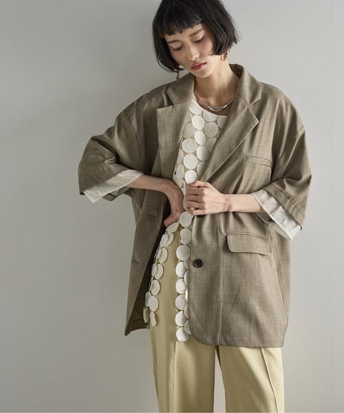 THE YOn（ザヨン）の「サークルパターンレースフリンジヘムノースリブラウス（ベスト・レディース・アイボリー/ブラック・FREE）」の20枚目の写真