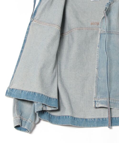 MSGM（エムエスジーエム）の「ドローストリングカラー デニムジャケット（デニムジャケット・レディース・ライトブルー・38）」の3枚目の写真
