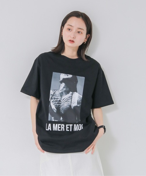 UNIT CHEST(ユニットチェスト)の「【UNIT CHEST】unique unisex T-shirt VTFAコラボT ”La mer et moi” by Nina Tugawa(Tシャツ/カットソー・レディース・ブラック/ホワイト・M/S/L)」の8枚目の写真