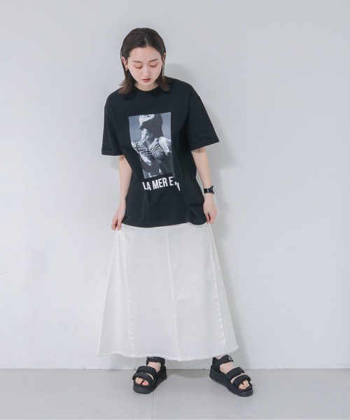 UNIT CHEST(ユニットチェスト)の「【UNIT CHEST】unique unisex T-shirt VTFAコラボT ”La mer et moi” by Nina Tugawa(Tシャツ/カットソー・レディース・ブラック/ホワイト・M/S/L)」の12枚目の写真