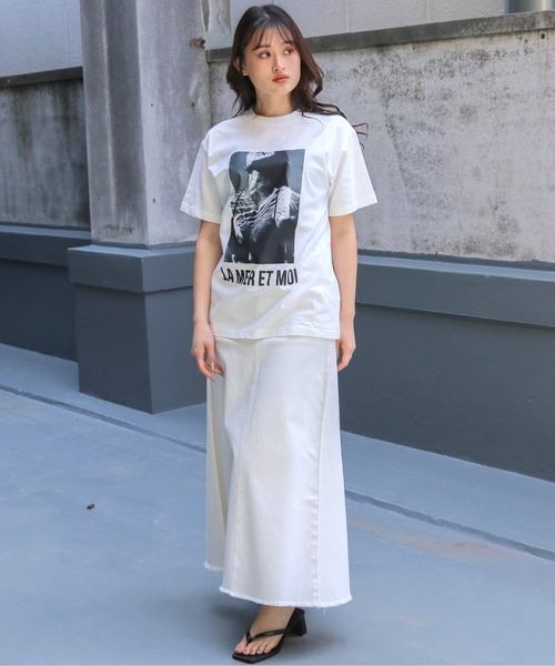UNIT CHEST(ユニットチェスト)の「【UNIT CHEST】unique unisex T-shirt VTFAコラボT ”La mer et moi” by Nina Tugawa(Tシャツ/カットソー・レディース・ブラック/ホワイト・M/S/L)」の3枚目の写真