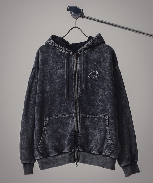 Revo.(レボ)の「グランジ加工 ワンポイント ロゴ刺繍 ダブルジップ 裏毛 スウェット ジップパーカー(パーカー・メンズ・チャコール/ブラウン/スモークピンク/オフホワイト・L/M)」の2枚目の写真
