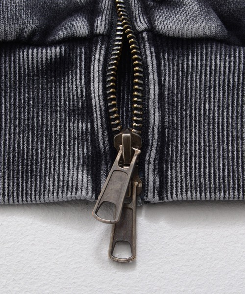 Revo.(レボ)の「グランジ加工 ワンポイント ロゴ刺繍 ダブルジップ 裏毛 スウェット ジップパーカー(パーカー・メンズ・チャコール/ブラウン/スモークピンク/オフホワイト・L/M)」の11枚目の写真