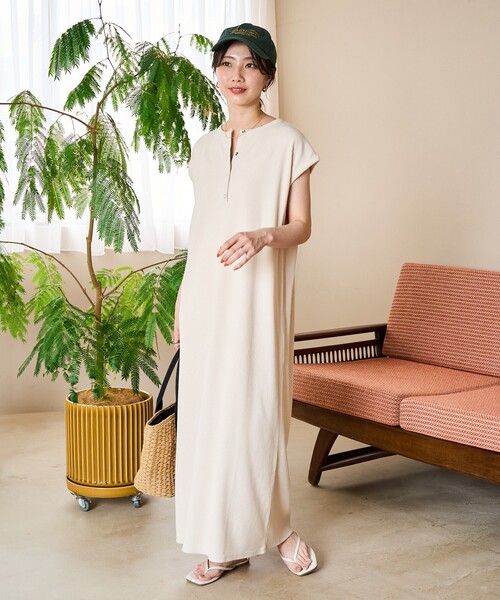限定展開 ヘンリー ボタン フレンチ スリーブ ワンピース