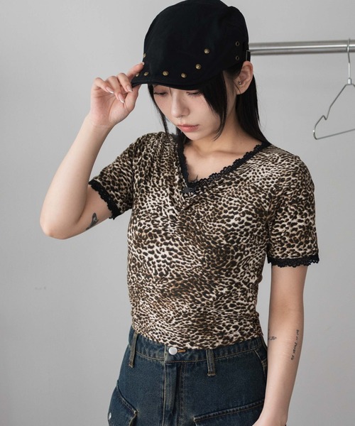 WEGO（ウィゴー）の「WEGO/レオパードレースちびT（Tシャツ/カットソー・レディース・グレー/ブラウン・FREE）」の2枚目の写真