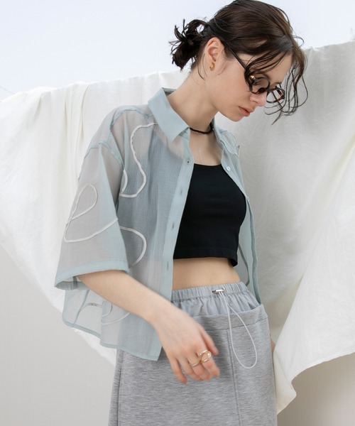 セール】【forksy.】ニュアンスコード刺繍 クロップド シアー 半袖