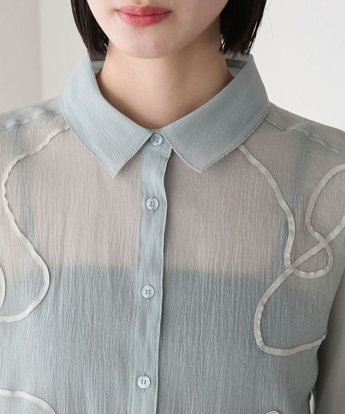 forksy.(フォルクシー)の「【forksy.】ニュアンスコード刺繍 クロップド シアー 半袖シャツ(シャツ/ブラウス・レディース・ホワイト/ブラック/グレイッシュブルー・FREE)」の16枚目の写真